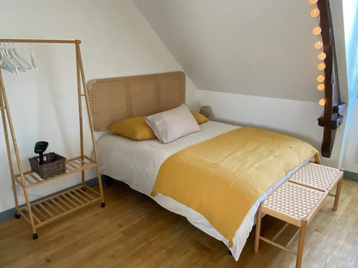 Studio cosy · 10 min de Dinan — chambre avec lit double
